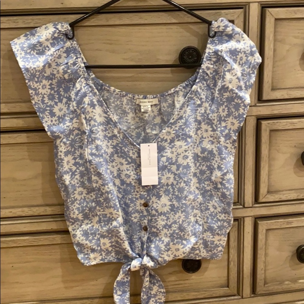 ⚡️⚡️American Eagle top